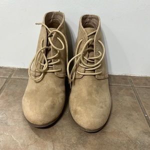 EUC Arizona Wedge Booties